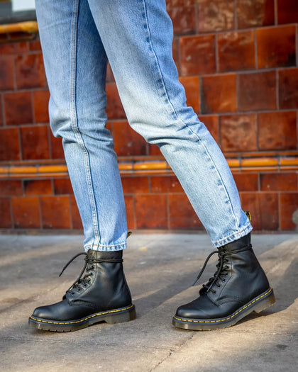 DR. MARTENS