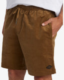 LARRY LAYBACK SHORTS