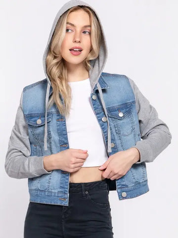 JACKET CON GORRO